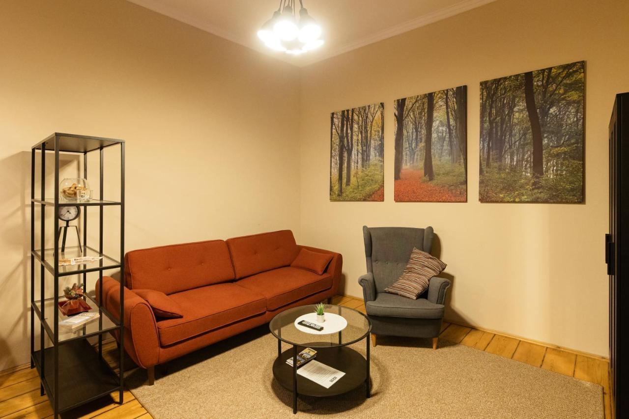 Chic Apartment In Historical City Center 蒂米什瓦拉 外观 照片