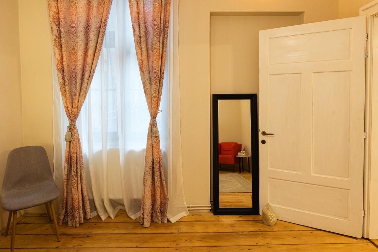 Chic Apartment In Historical City Center 蒂米什瓦拉 外观 照片