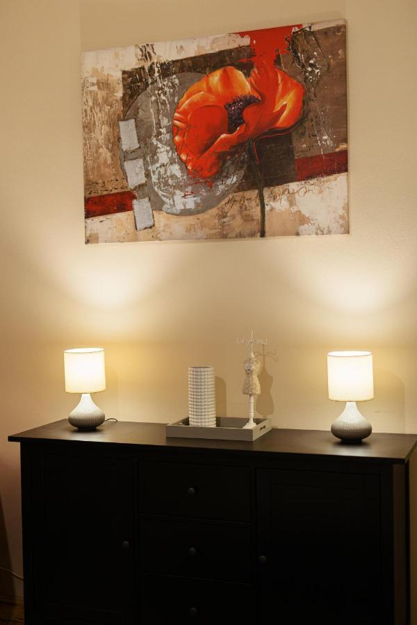 Chic Apartment In Historical City Center 蒂米什瓦拉 外观 照片