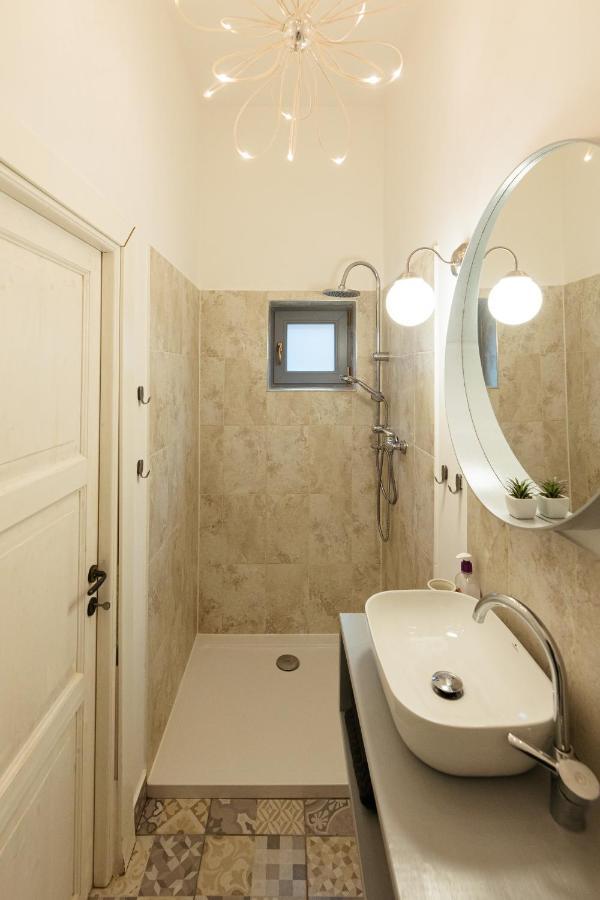 Chic Apartment In Historical City Center 蒂米什瓦拉 外观 照片